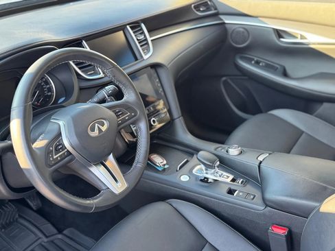 Used 2021 INFINITI QX50 Pure image 16