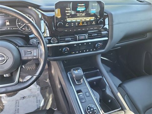 Certified 2024 Nissan Pathfinder SL image 14
