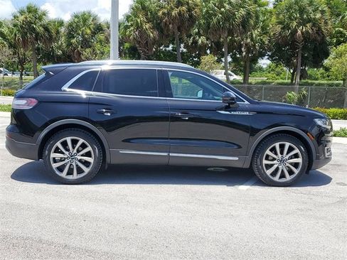 Used 2019 Lincoln Nautilus Select image 8