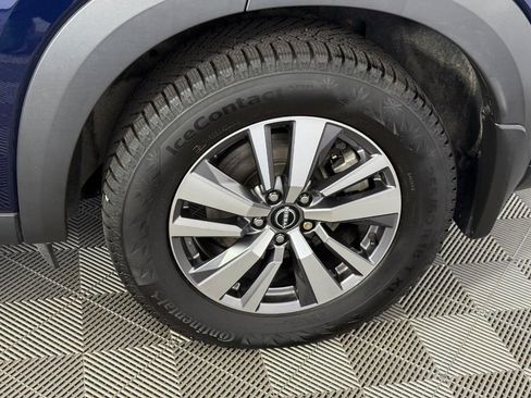 Used 2023 Nissan Pathfinder SL AWD/4WD image 14