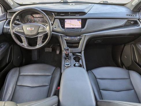 Used 2023 Cadillac XT5 Premium Luxury image 17