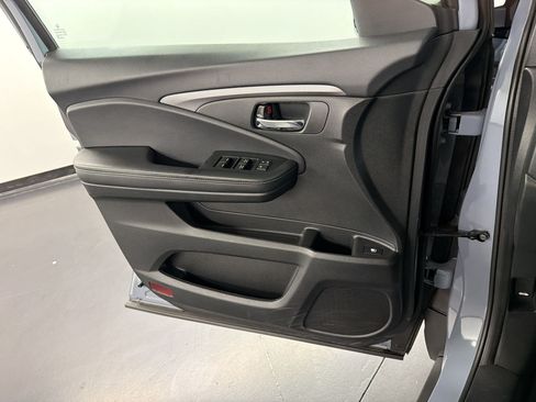 Certified 2023 Honda Ridgeline Sport image 21