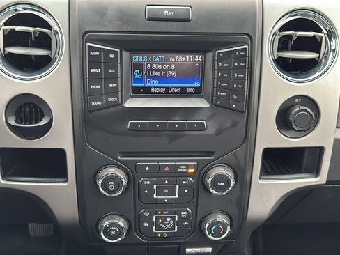 Used 2013 Ford F150 XLT w/ Mid Equipment Group image 17