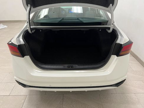 Used 2025 Nissan Altima 2.5 SV FWD image 18