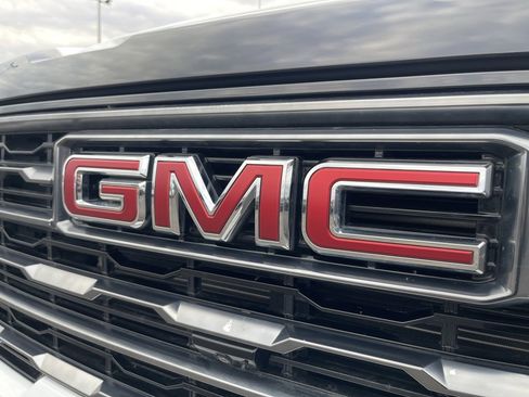 Used 2024 GMC Sierra 2500 AT4 w/ AT4 Premium Plus Package image 18