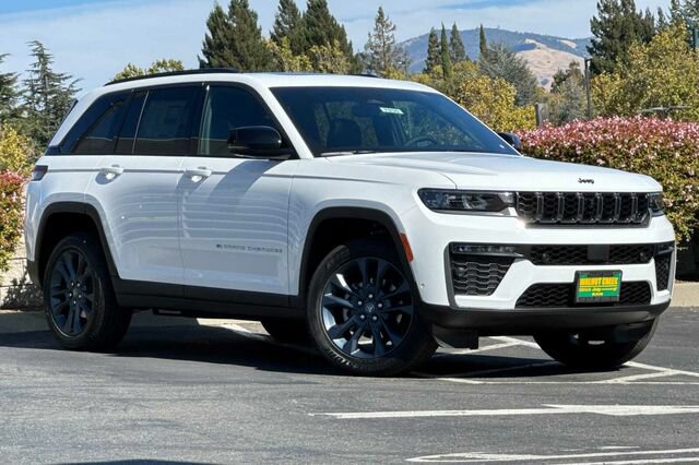 New 2026 Jeep Grand Cherokee Limited AWD/4WD image 2