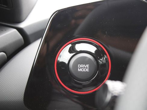 Certified 2025 Hyundai Elantra N Line image 24