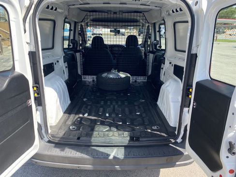 Used 2017 RAM ProMaster City Tradesman w/ Rear Back-up Camera Group image 5