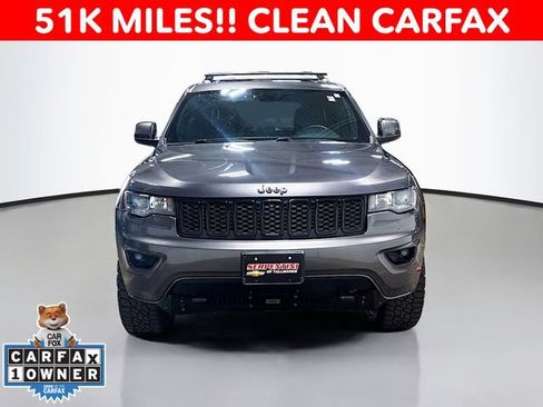 Used 2018 Jeep Grand Cherokee Altitude AWD/4WD image 2