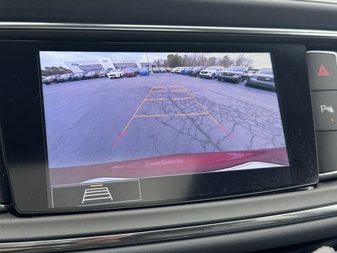 Used 2021 Buick Enclave Essence w/ Sound and Sites Package image 36