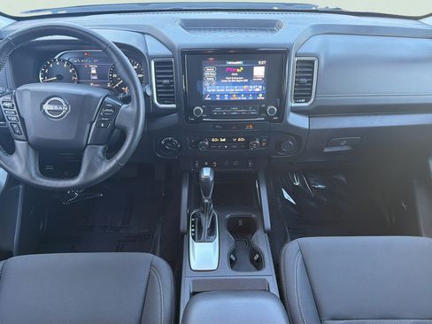 Used 2023 Nissan Frontier SV w/ SV Convenience Package AWD/4WD image 3