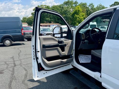 Used 2019 Ford F250 XL w/ Power Equipment Group RWD image 15