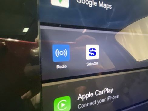 Used 2025 Volvo XC40 B5 Plus image 20