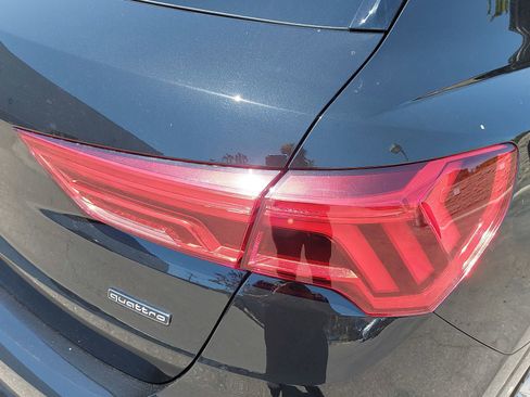 Certified 2025 Audi Q3 2.0T Premium w/ Convenience Package AWD/4WD image 39