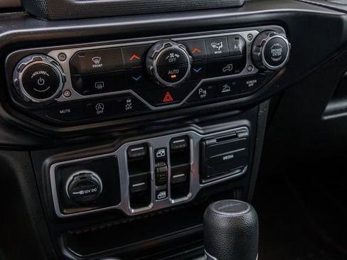 Used 2020 Jeep Gladiator Sport w/ Quick Order Package 24S image 25