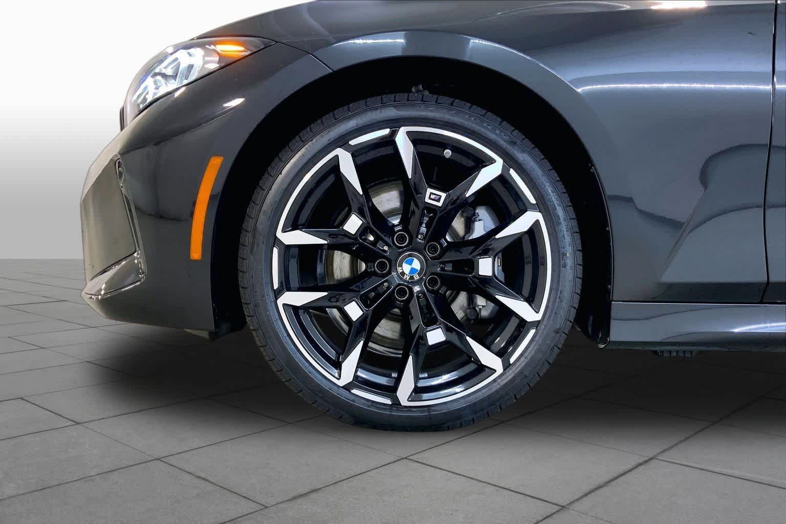 New 2026 BMW 330i xDrive Sedan w/ M Sport Package AWD/4WD image 11