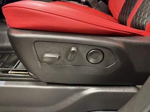 Used 2022 Chevrolet Silverado 1500 Custom w/ LPO, Dark Essentials Package image 24