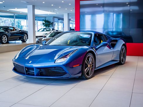Used 2017 Ferrari 488 Spider RWD image 29