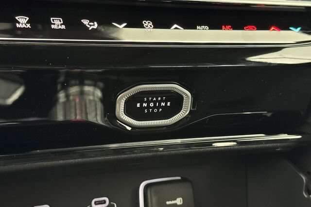 New 2026 Jeep Grand Cherokee L 4WD image 21