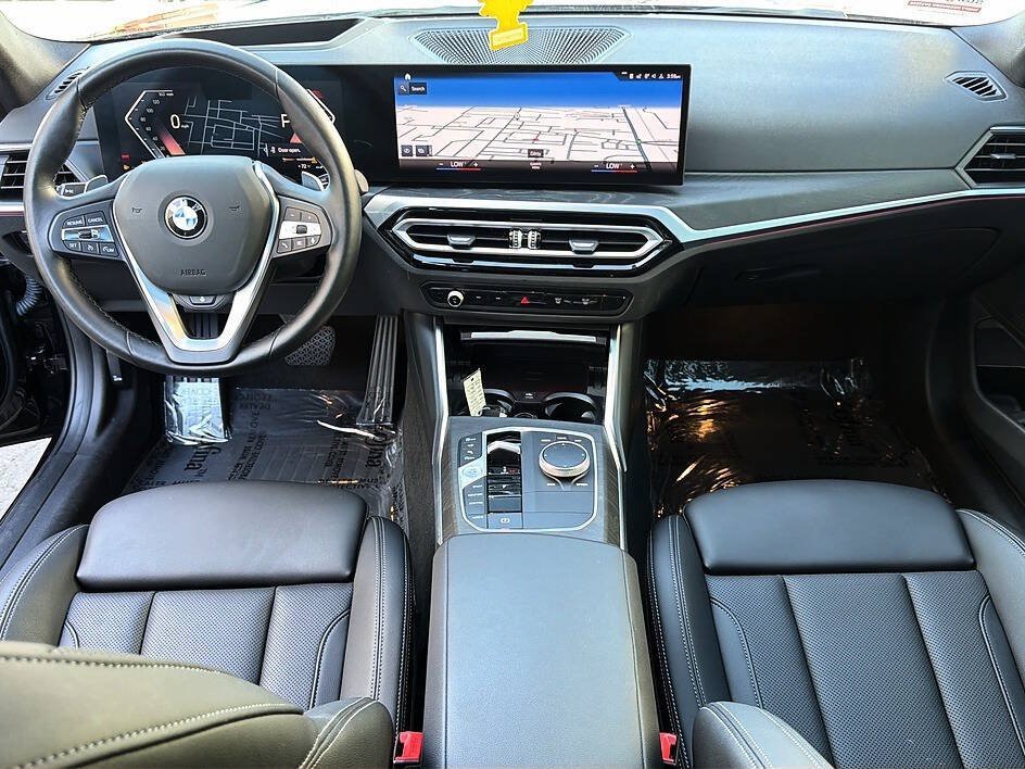 Used 2023 BMW 330i Sedan w/ Premium Package RWD image 9