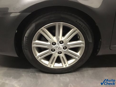 Used 2009 Toyota Avalon Limited image 18