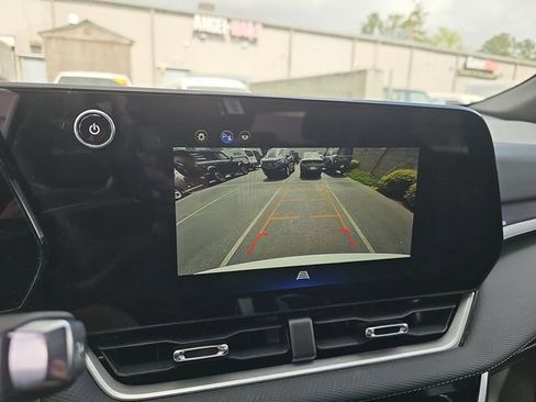 Used 2025 Chevrolet Equinox LT image 20