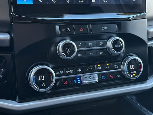 Certified 2024 Ford Expedition Max XLT image 21