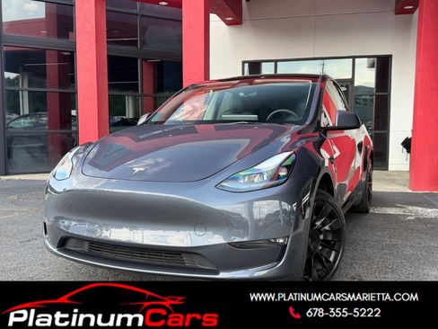 Used 2023 Tesla Model Y Long Range AWD/4WD image 1
