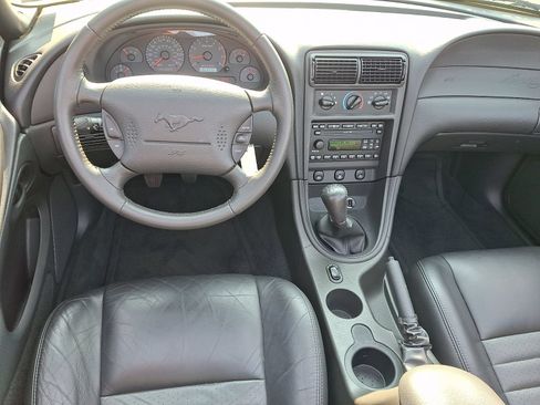 Used 2002 Ford Mustang GT RWD image 13