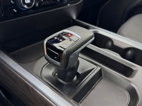 Used 2023 Chevrolet Silverado 1500 LTZ w/ LTZ Convenience Package II AWD/4WD image 19