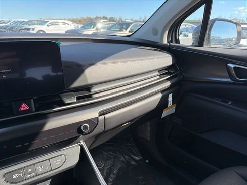 New 2026 Kia Carnival SX Prestige FWD image 25