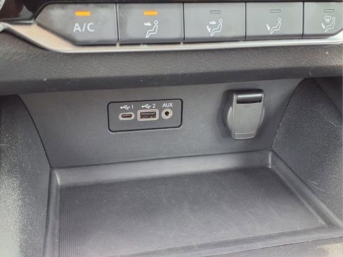 Used 2025 Nissan Altima 2.5 SV FWD image 13