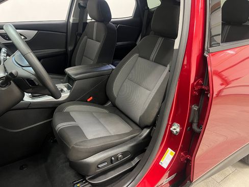 Used 2025 Chevrolet Blazer LT image 24