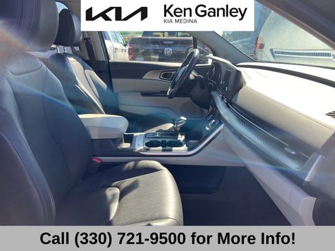 Certified 2024 Kia Carnival LX image 58