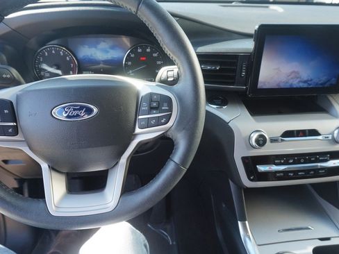 Used 2023 Ford Explorer XLT w/ Equipment Group 202A image 11