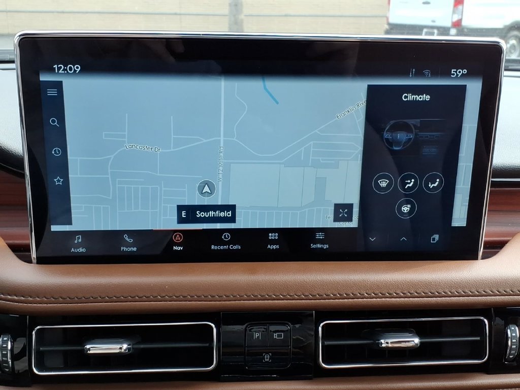 Certified 2023 Lincoln Nautilus Reserve AWD/4WD image 18