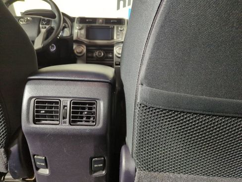 Used 2015 Toyota 4Runner SR5 image 30