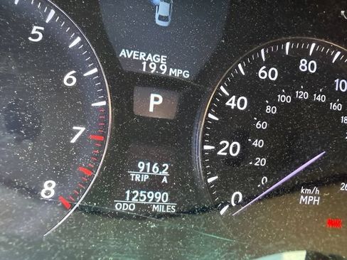 Used 2011 Lexus LS 460 AWD w/ Comfort Pkg image 14