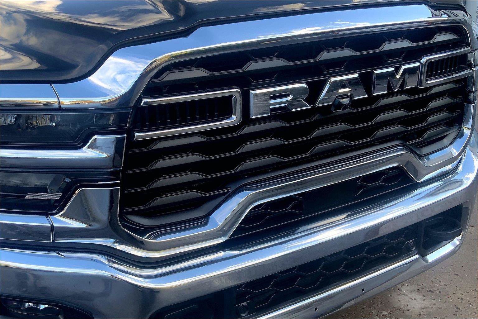 Certified 2026 RAM 2500 Tradesman AWD/4WD image 29