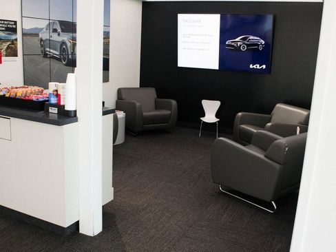 Used 2022 Ford Escape SEL w/ Technology Package image 15