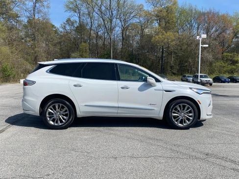 Used 2023 Buick Enclave Avenir w/ Trailering Package, 5000 lbs. FWD image 2