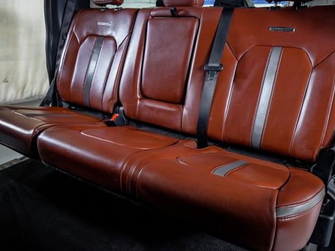 Used 2018 Ford F150 Platinum w/ Equipment Group 701A Luxury image 34