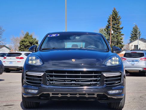 Used 2016 Porsche Cayenne GTS image 2