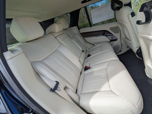 New 2026 Land Rover Range Rover SE AWD/4WD image 28