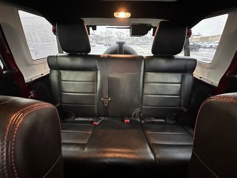 Used 2012 Jeep Wrangler Altitude image 29