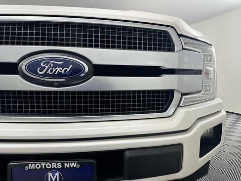 Used 2018 Ford F150 Platinum w/ Equipment Group 701A Luxury image 6