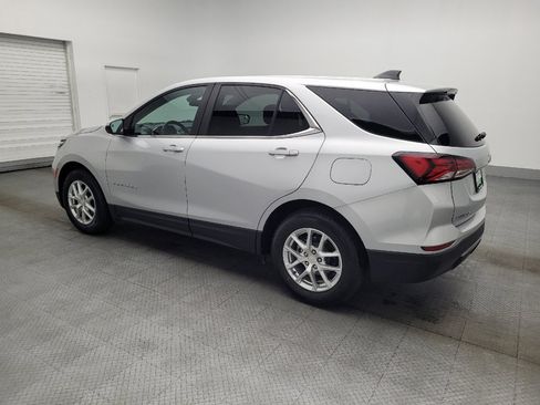 Used 2022 Chevrolet Equinox LT image 3