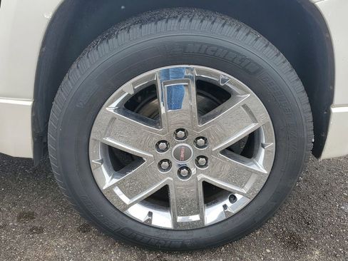 Used 2013 GMC Acadia Denali image 5