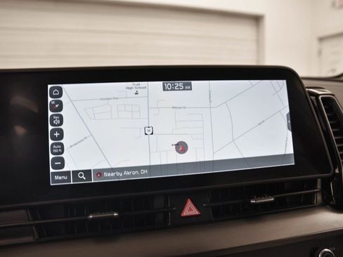 Used 2025 Kia Sportage EX image 23