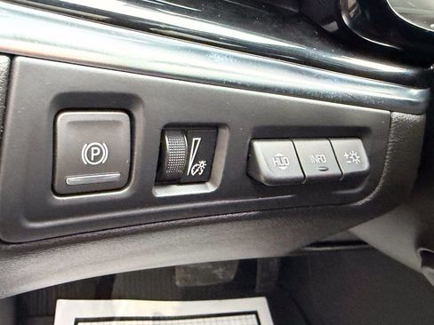 Used 2021 Cadillac XT6 Premium Luxury AWD/4WD image 34